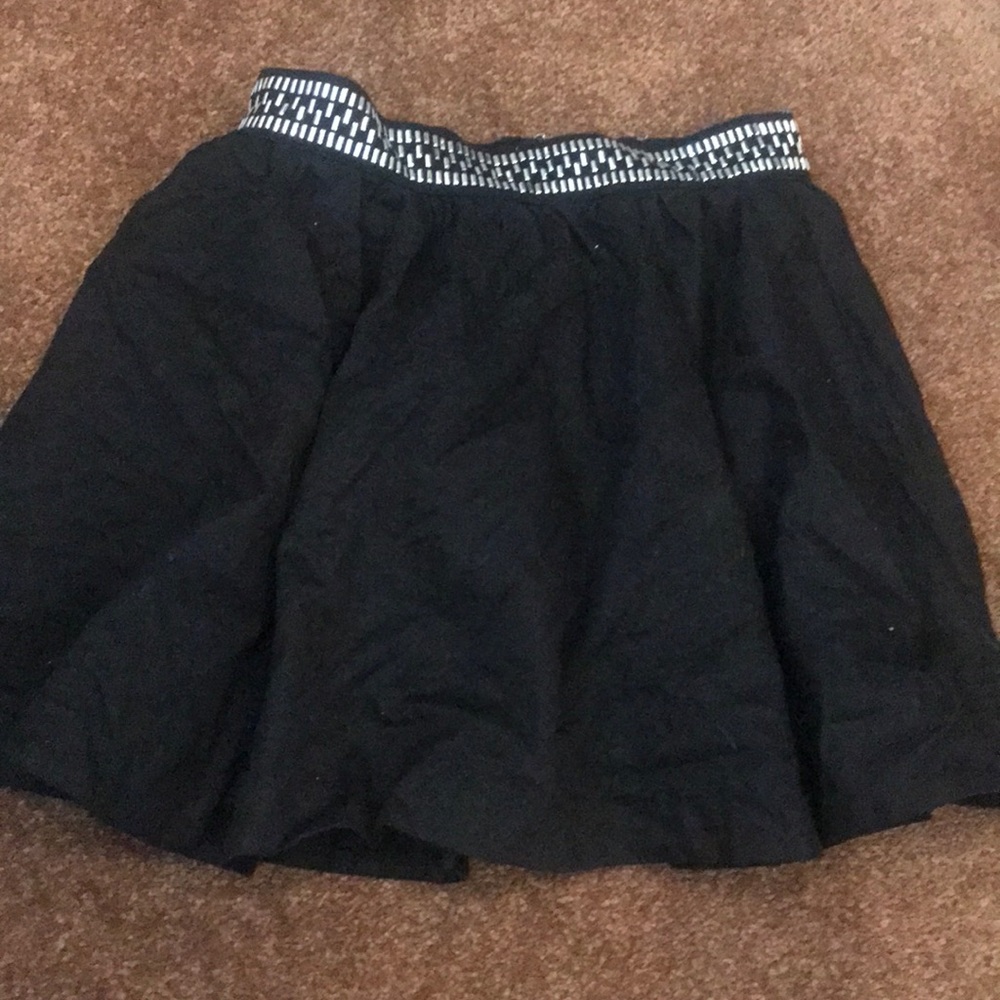 Black skirt with sequined waist